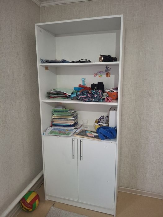 Продам почти новый шкаф