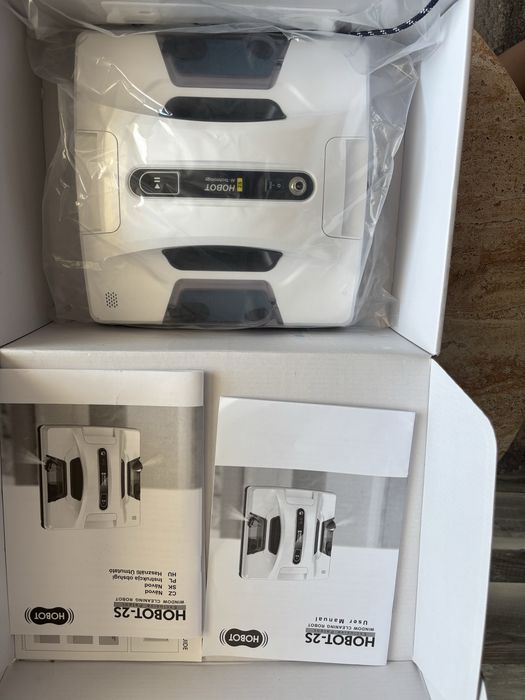 Hobot 2S – робот за миене на прозорци