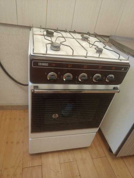 Продам кухонный шкаф 6500