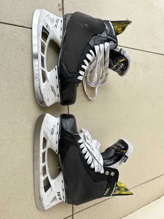 Продам коньки Bauer M3 Supreme