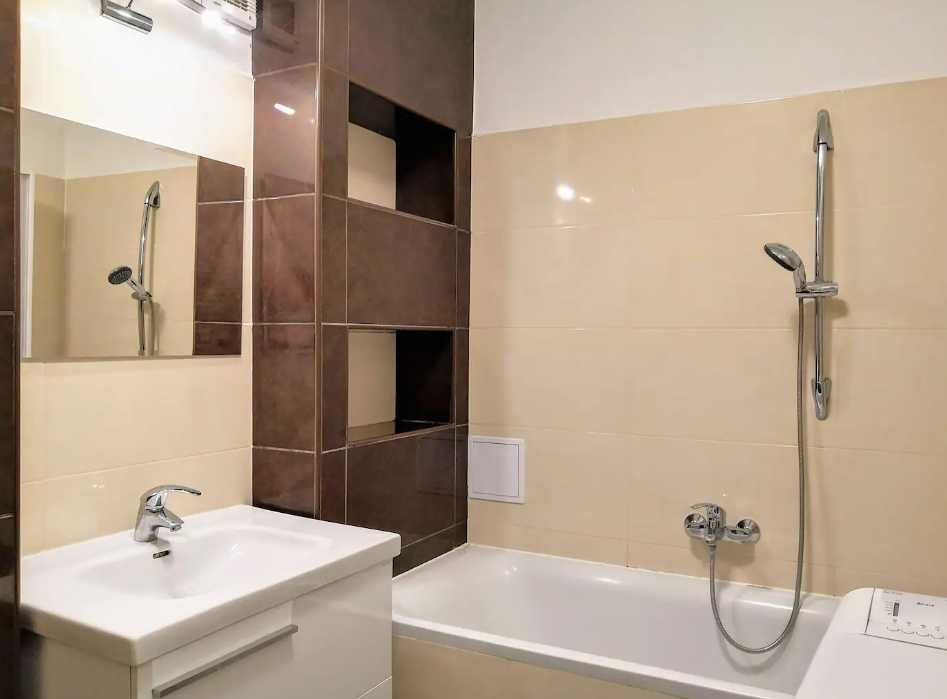 Дава се под наем Едностаен апартамент в Пловдив, Младежки Хълм - 33 кв.м за 183.6 € - Снимка #2