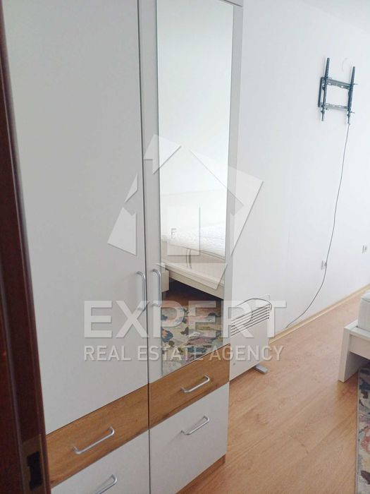 Дава се под наем Двустаен апартамент в Варна, Морска градина - 75 кв.м за 306 € - Снимка #5