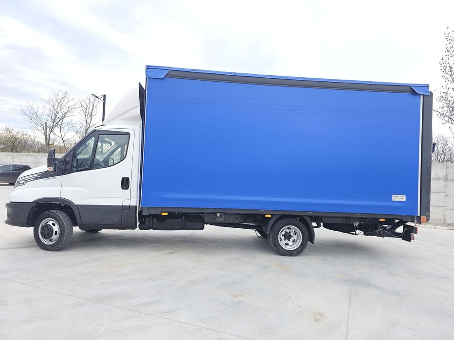 Iveco daily 35c18. An 2021. 180 cp. Prelata +lift!