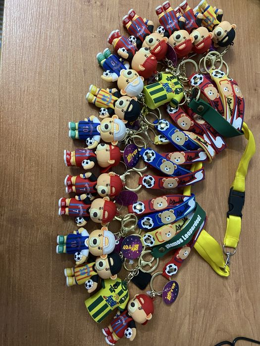 Срочно ,брелоки дешево