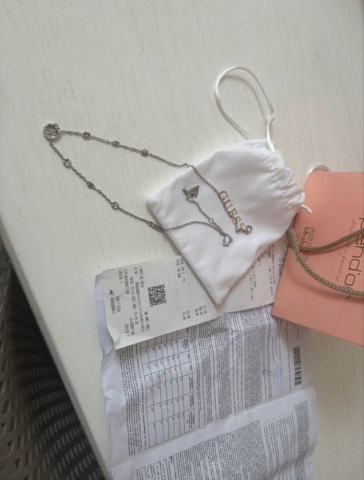Lanț și pandantiv cu cristale Guess Woman