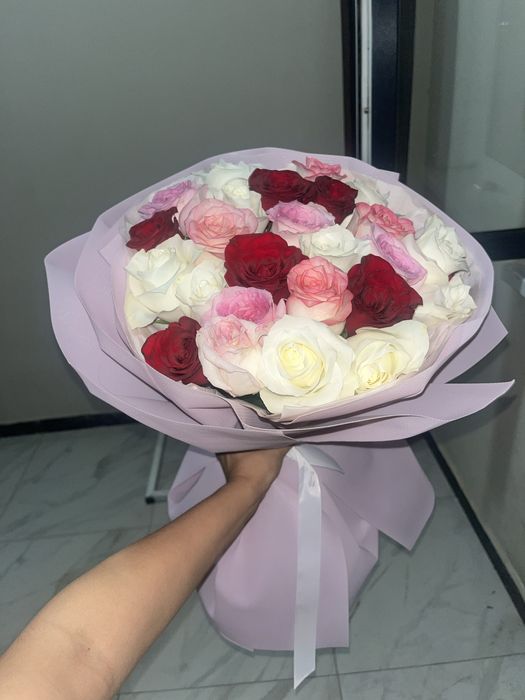 Букет свежые цветы 30шт