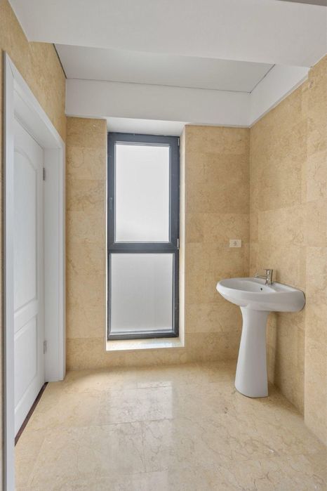 Apartament de vanzare cu 3 camere in zona Nord, Mamaia-Sat