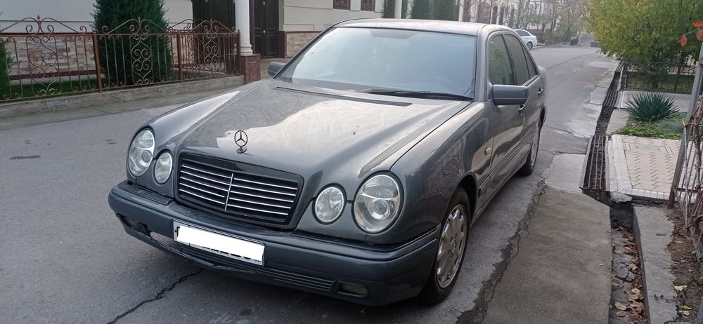 Mercedes W210 Мерседес