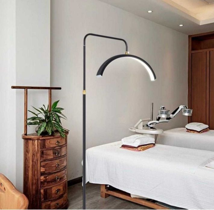 продаётся Напольная лампа