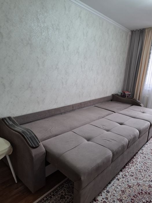 Продаётся диван - кровать.