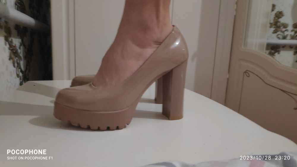 Почти новый обувь.