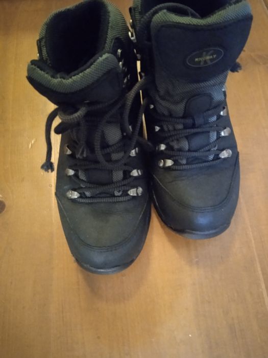 Горные-спортивные ботинки