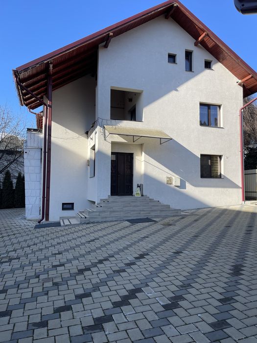 Pensiune, casă, vilă în Gura Humorului