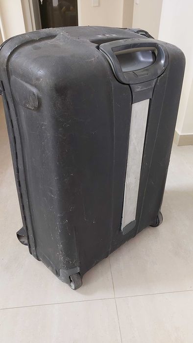 Чемодан samsonite на продажу