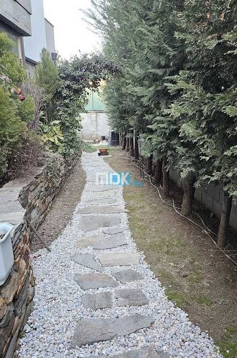 Обзаведена къща с гараж Беломорски