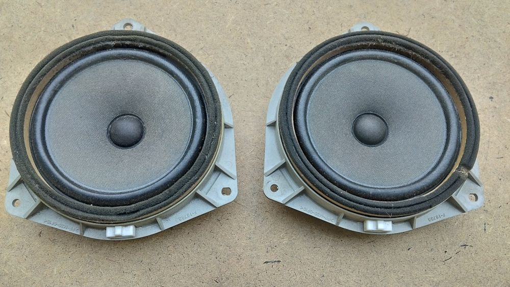 Оригинальные динамики Toyota