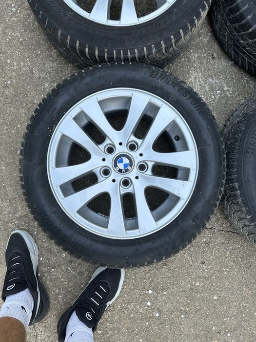 Оригинални джанти с гуми зимни 16 цола за BMW