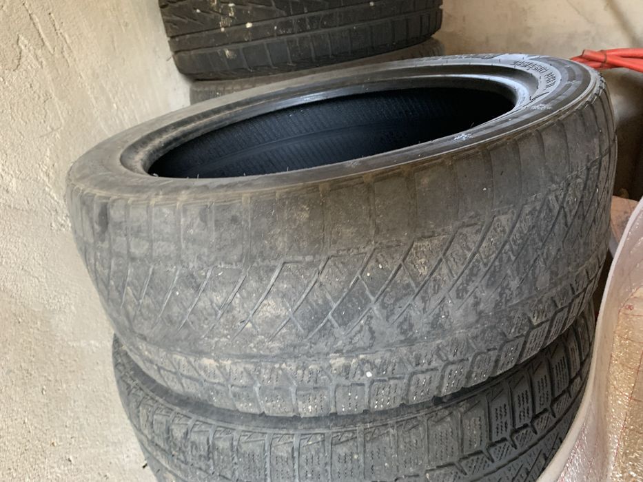 Продам Шины 245 / 45 / 19