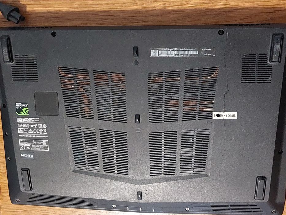 Laptop MSI i5 7300HQ 2,5GHZ, 12GB, 256GB+320GB, GTX 1050 TI 4G, Win11