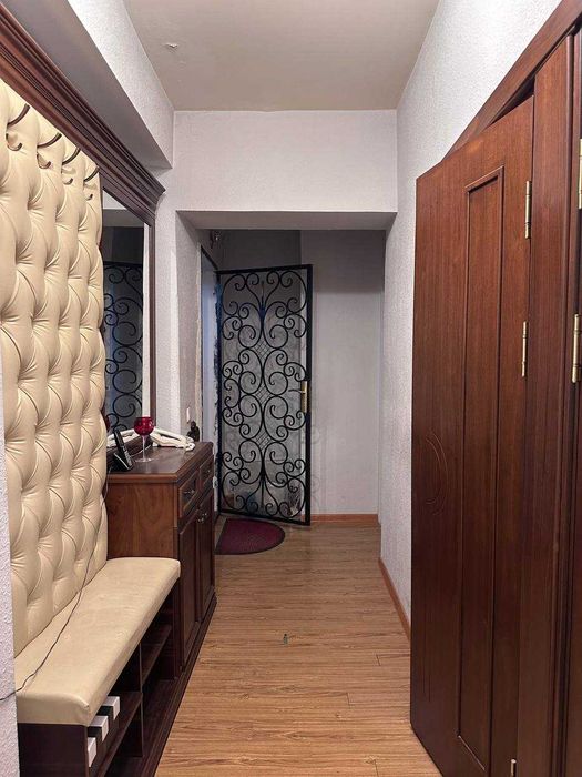 Продаётся 5и ком квартира ор-р Метро Космонавтов Ор: Голубые Купала