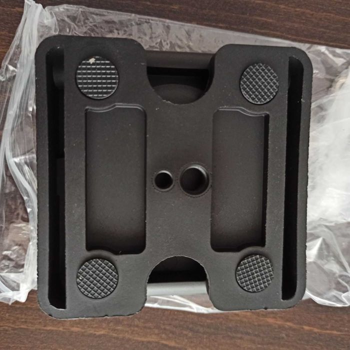 Трипод / глава за фотоапарат с либела