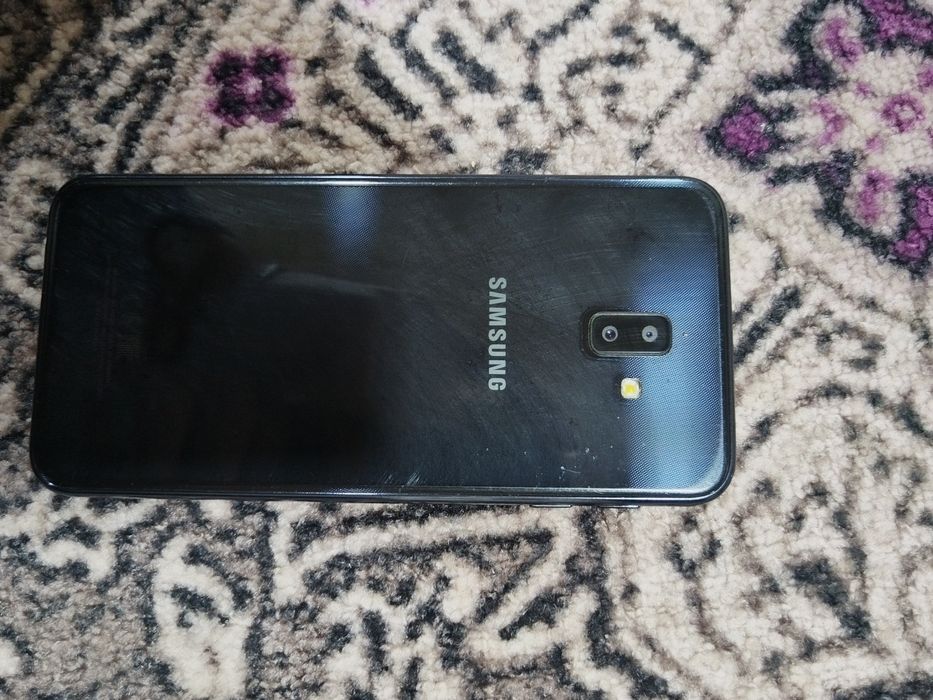 Самсунг Галакси J6+