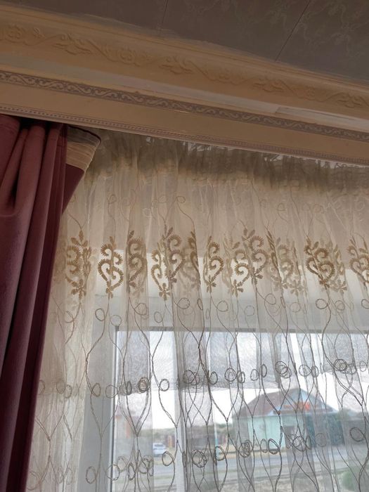Шторы с карнизам