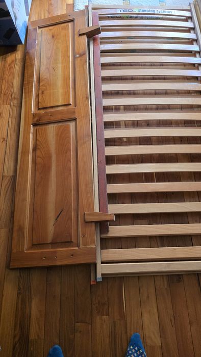 Легло с подматрачни