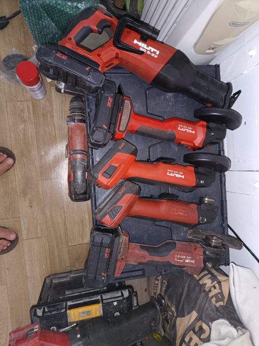 Pistol cuie hilti bx3 și gx130,siw 6 ,expandor milwaukee 12 v, și 18 v