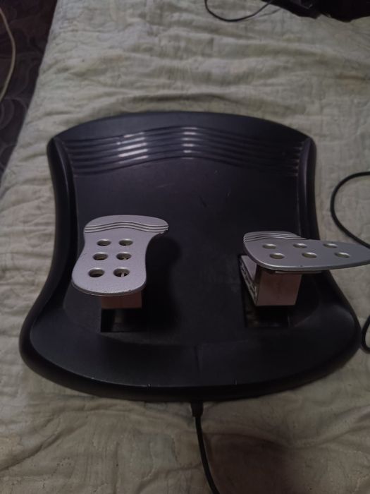 Продам руль Genius TwinWheel FF USB.