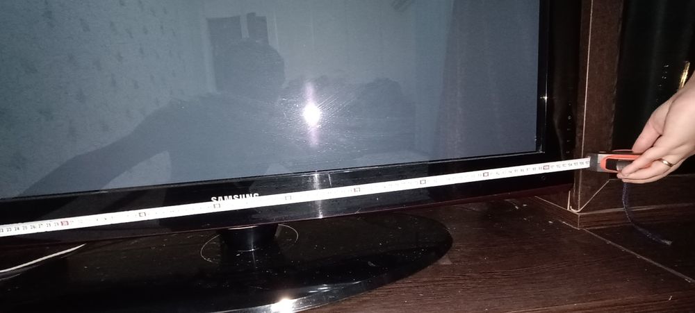 Продам Телевизор SAMSUNG