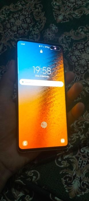 S10 5g aybi yoq holati ideal