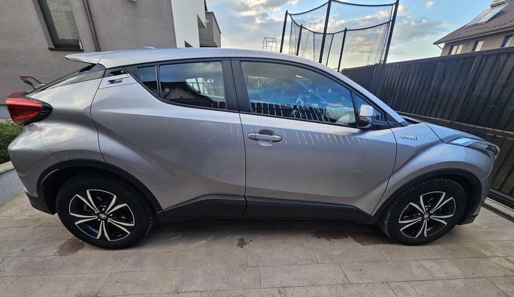Toyota C-HR 1.8 Hybrid Active 2WD e-CVT