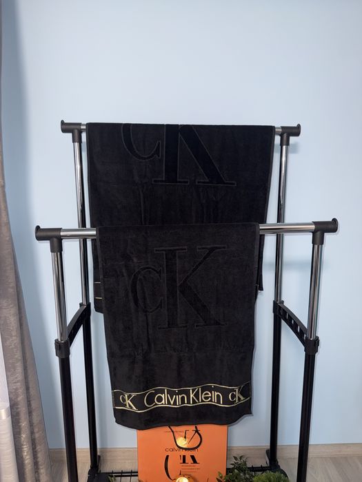 Calvin Klein хавлии + подаръчна кутия