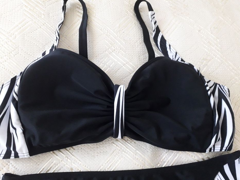 Дамски бански от две части