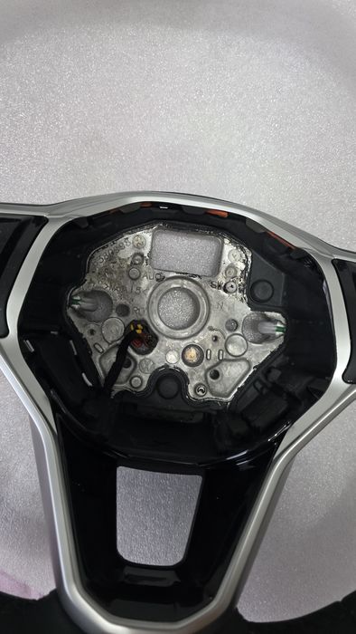 Volan VW  passat golf 8  cu incalzire  padele