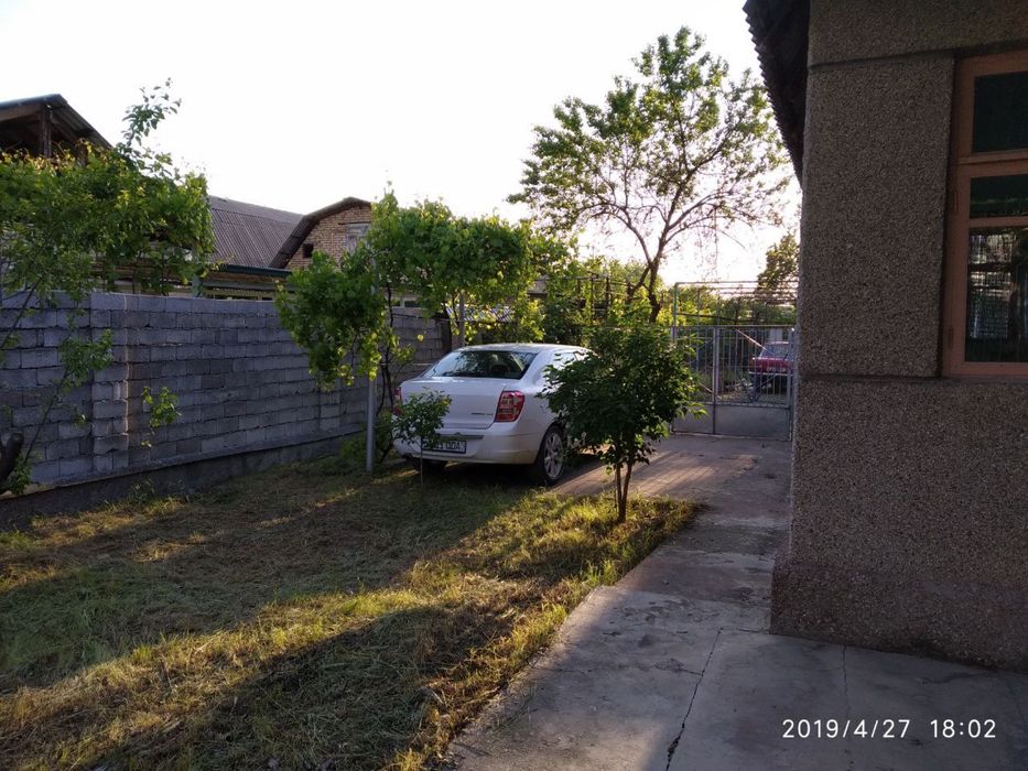 Parkent tumanida dacha 6 sotihli sharoitlari bor dacha sotiladi