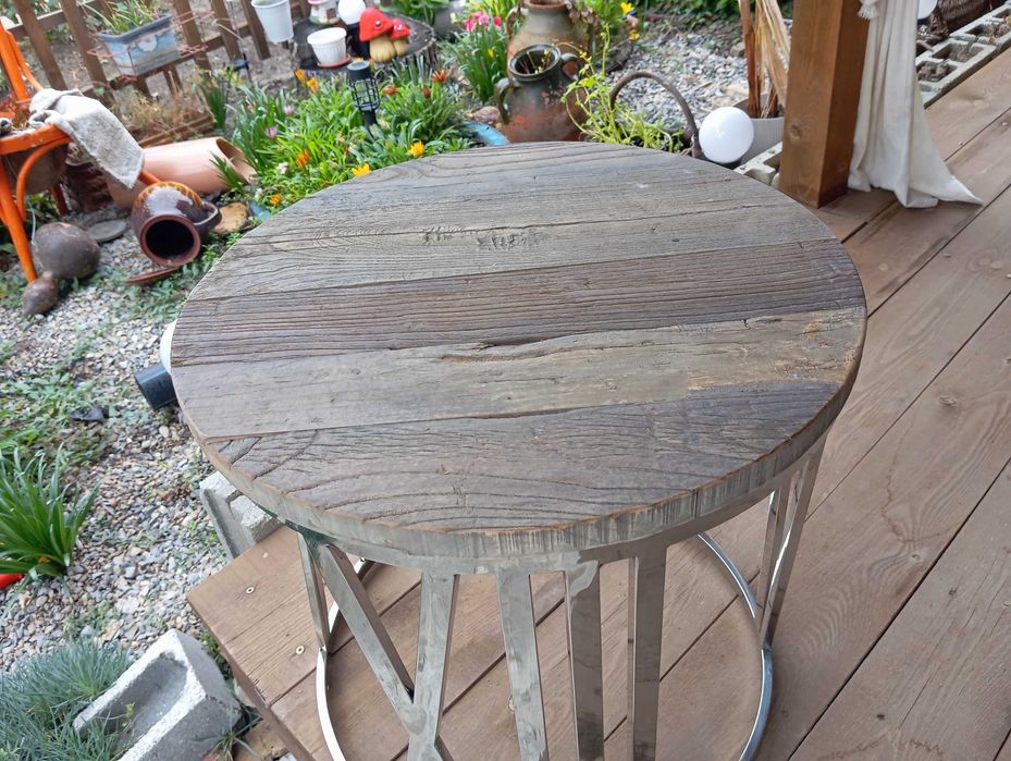 Масичка с плот от естествена дървесина