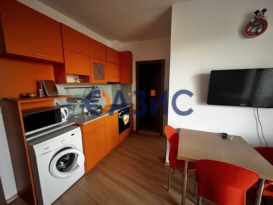 Продава се Двустаен апартамент в к.к. Слънчев бряг - 39 кв.м за 1204 €/кв.м - Снимка #6