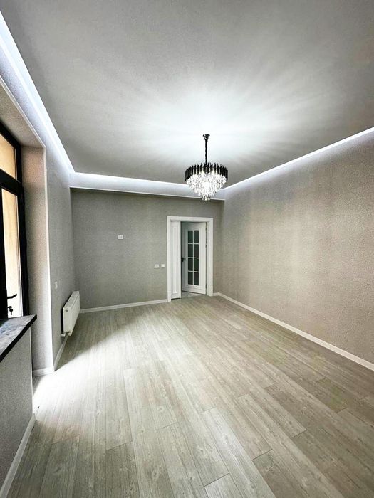 Яшнабад ЖК Азия Хаус срочно продается квартира Евроремонт  2/3/8  58м2