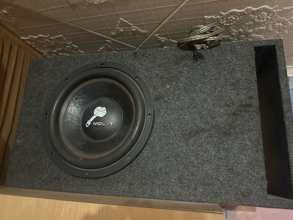 Продам сабвуфер