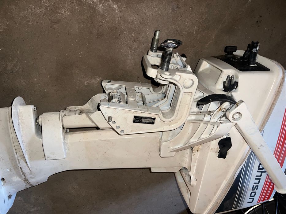 Motor de barcă Johnson
