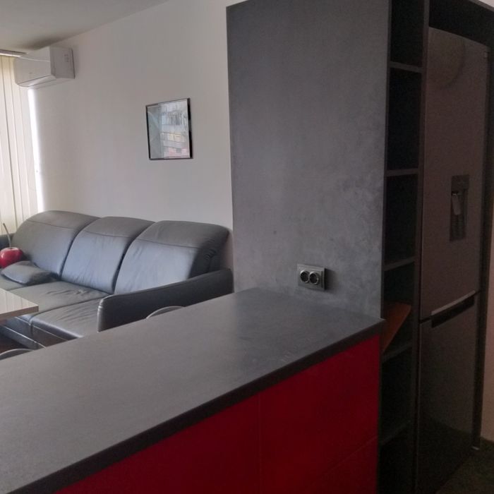 Дава се под наем Тристаен апартамент в София, Стрелбище - 72 кв.м за 710 € - Снимка #1