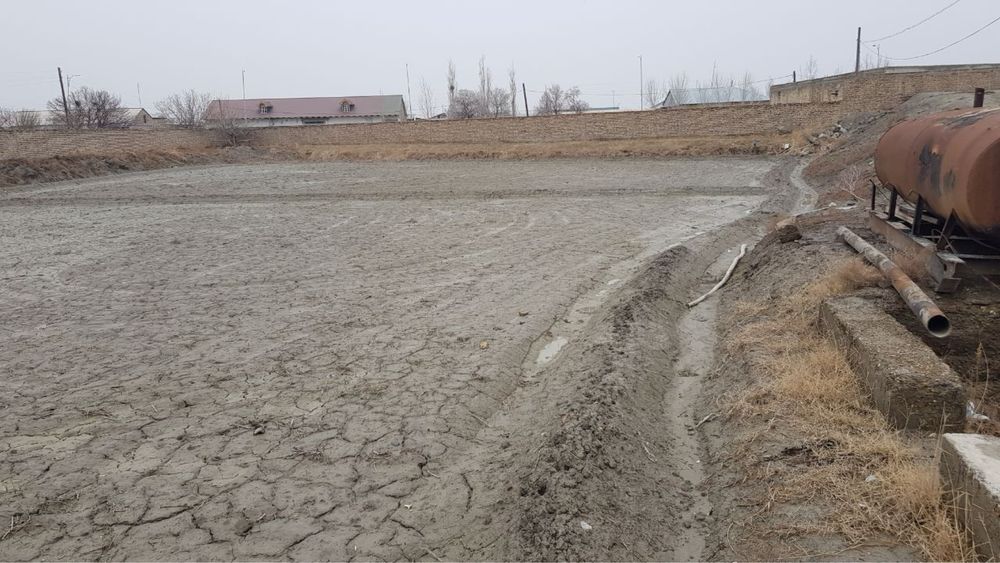 Zapravka AZS shofirkon srochniy sotiladi