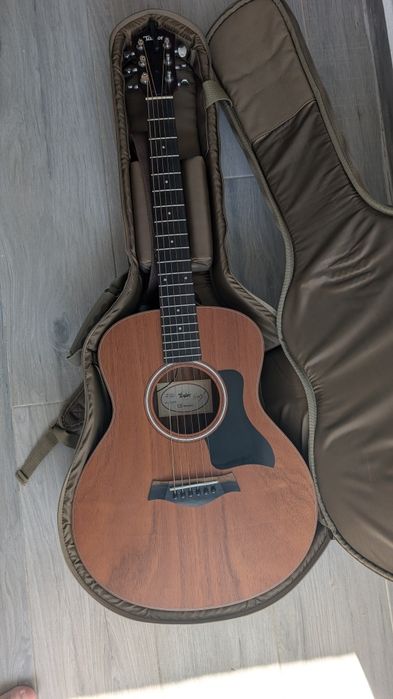 Chitara Taylor GS Mini-e Mahogany + accesorii