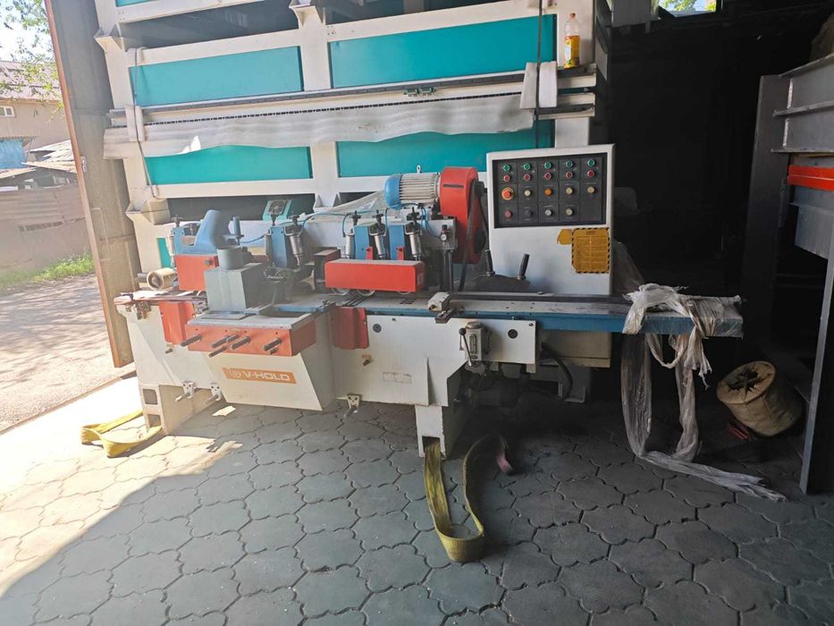 Строгальный четырёхсторонний станок