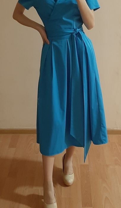 Женское платье на запах