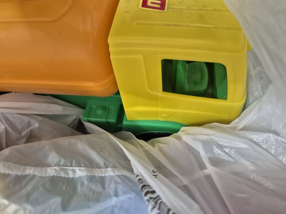 Продам игрушки б/у