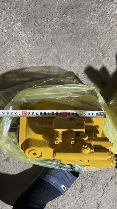 Vând pompe hidraulice cartepillar