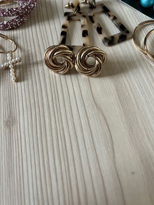 Обеци за всяка визия